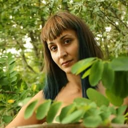 Julia Pandit