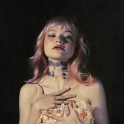 Elle Red