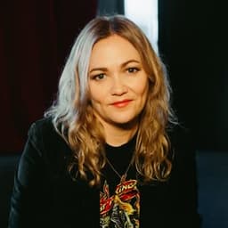 Savvie Leigh