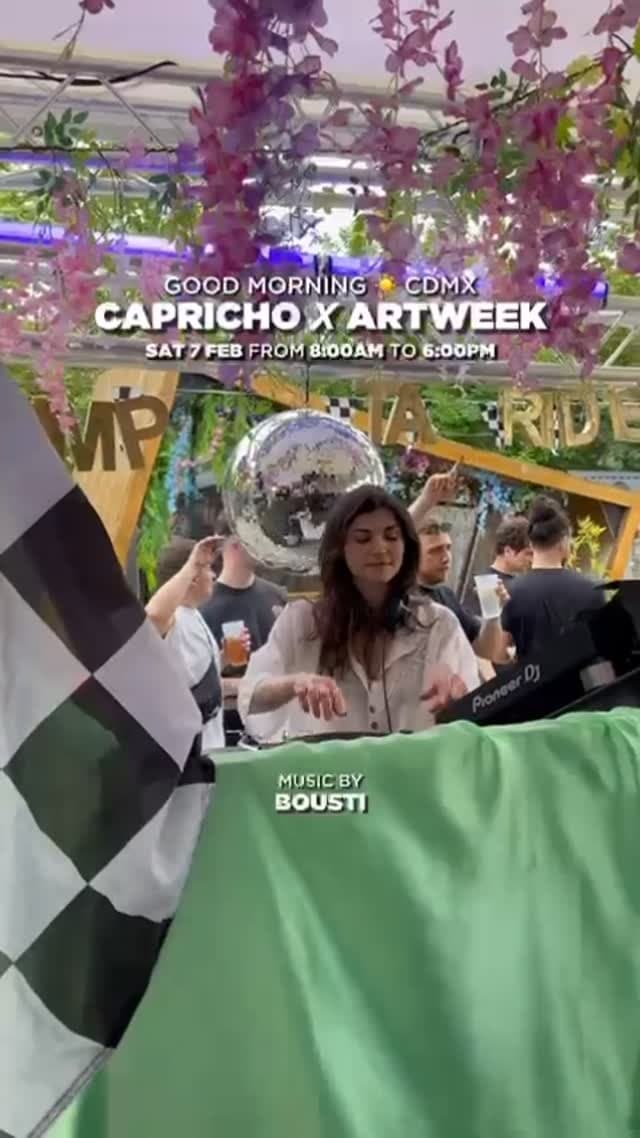 Breakfast Time at Capricho Studio Club