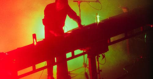 Oneohtrix Point Never with Freeka Tet'