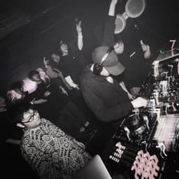 ZAZEN B2B SYNE.