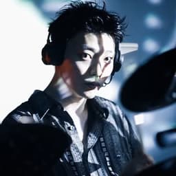 Kazuya Oi (drums)