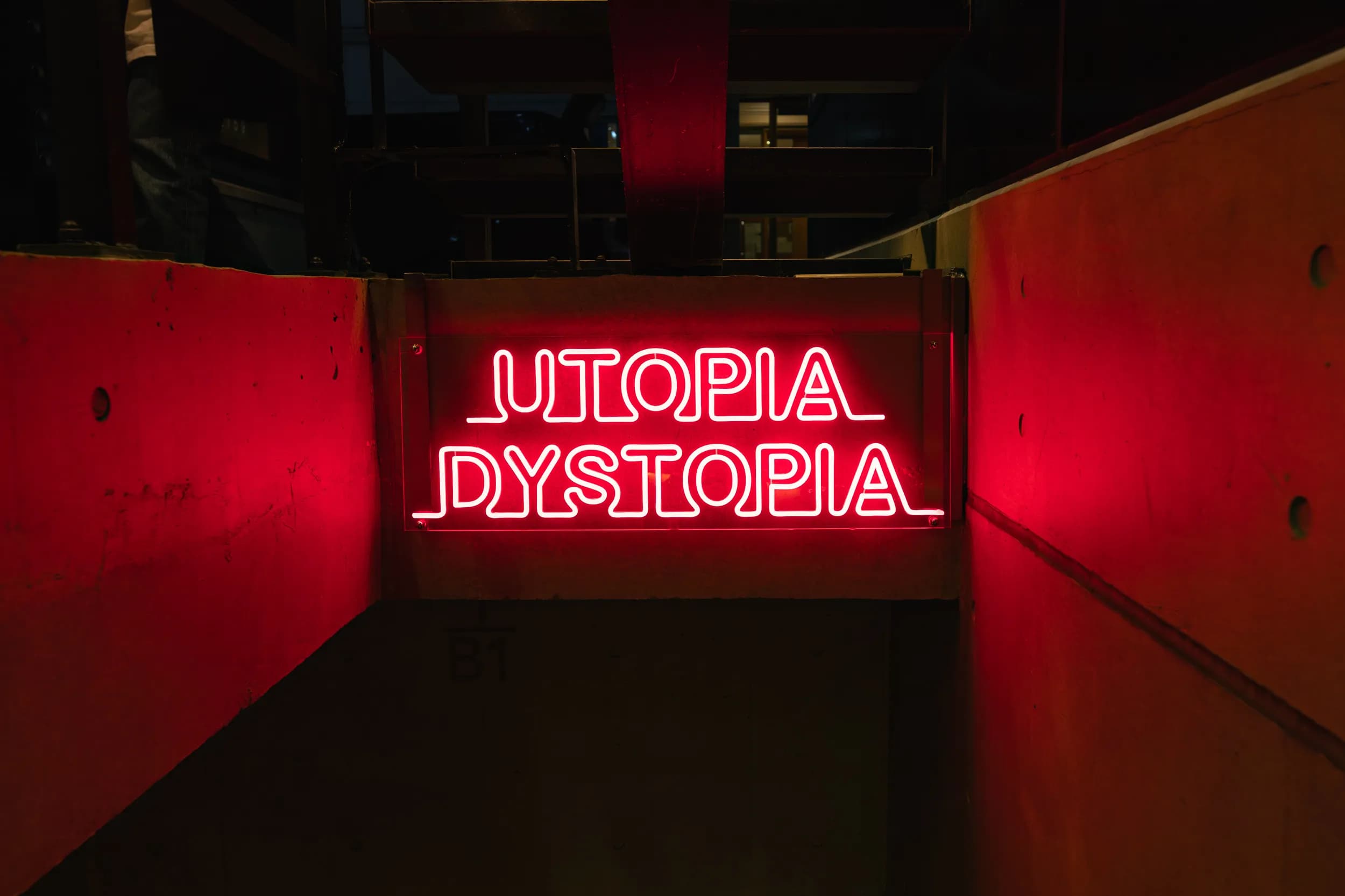UTOPIA / DYSTOPIA